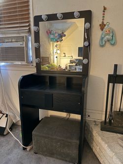 Black vanity