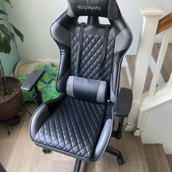 Respawn Black Gaming Chair