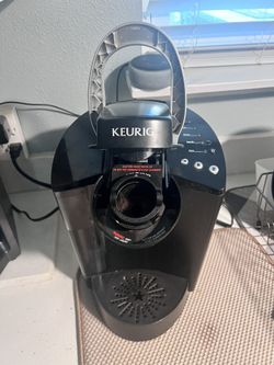 KEURIG Coffee Maker