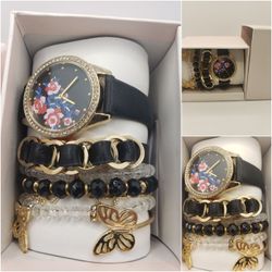 Gorgeous watch Set, NeW WITH BOX, This beautiful Watch has 3 extra bracelets included. New
