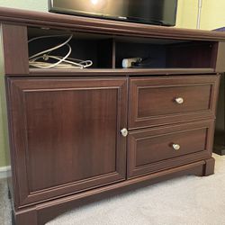 Dresser/TV Stand for the bedroom 