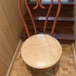 Set of four dinette chairs. 34 x16