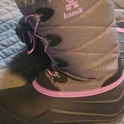 Kamik Snow Boots (Kids Size 4)