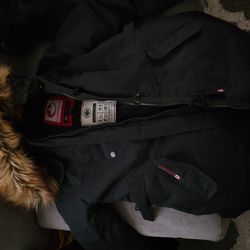 Woman's Canada Goose Parka Rossclair Size Large 