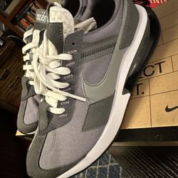 Nike Air Max Pre-Day Smoke Gray
