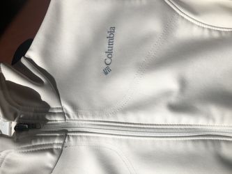 Columbia Women’s Size Small Zip Up