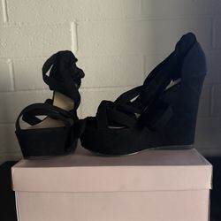 Women’s 9 Dahlia Strappy Wedge NIB