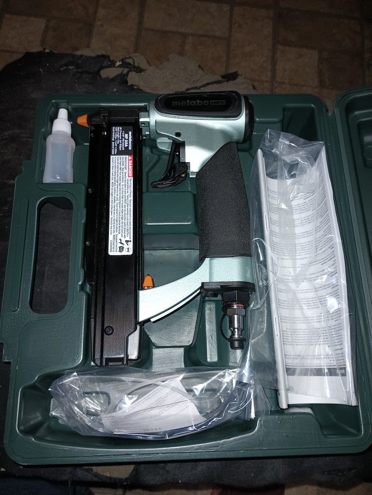 Metabo HPT Nail Gun (NEW)