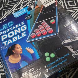 Beer pong table