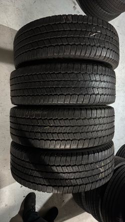 LT265/60/20 Goodyear