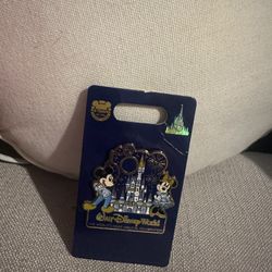 Walt Disney World Parks 50th Anniversary Mickey & Minnie Cinderella Castle Pin