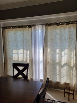 4 curtains