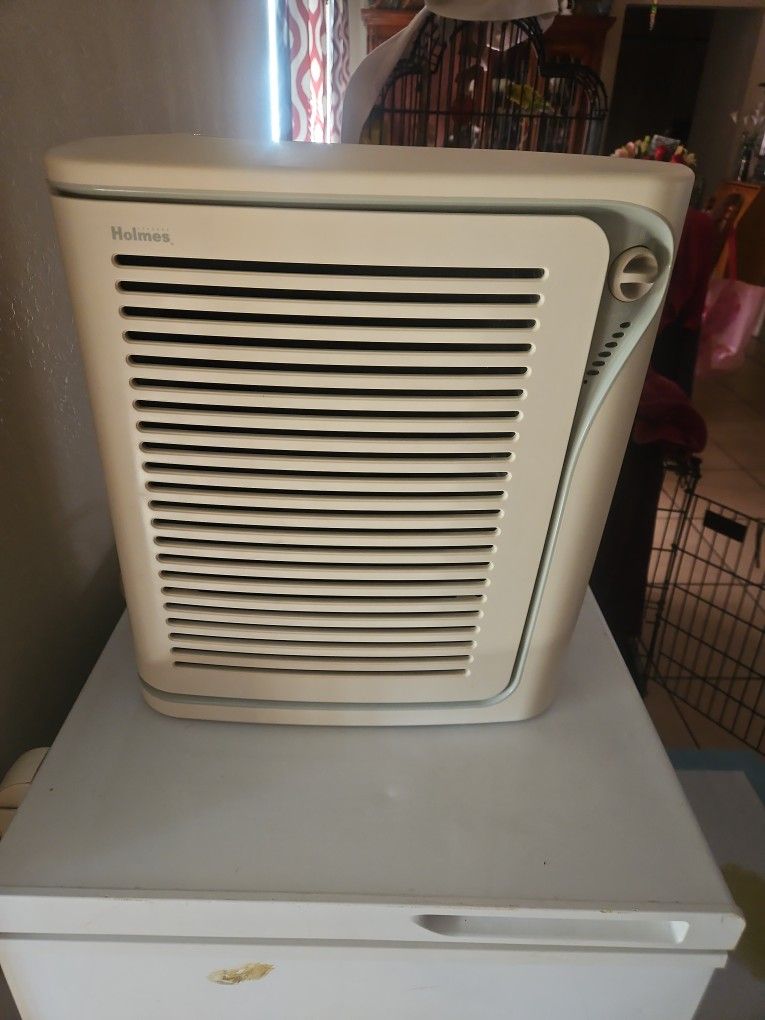 Holmes Air Purifier