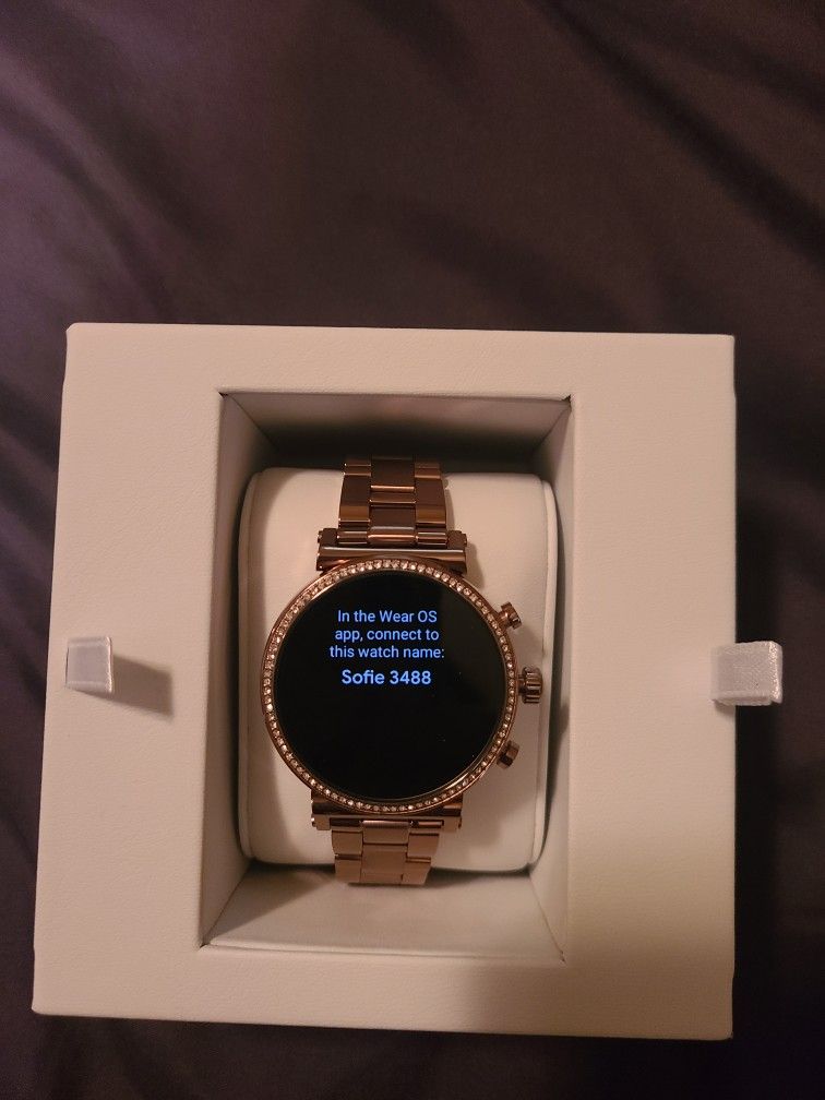 BRAND NEW Michael Kors SMART Watch