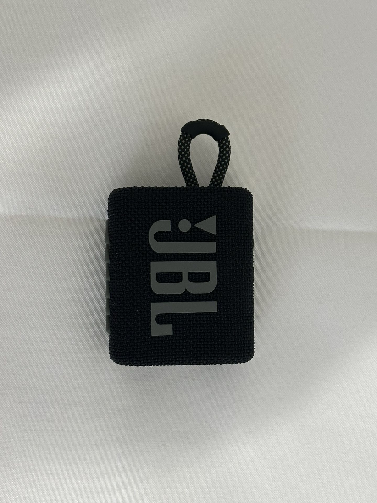 JBL GO3 Speaker – Waterproof & Portable