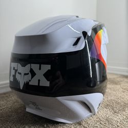 Dirt Bike Helmet Fox V1 Kozmik Large