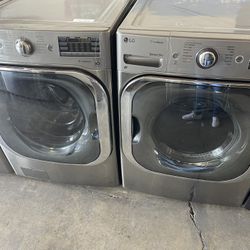 Washer and gas dryer we finance 3202 Waterloo Rd. in Stockton