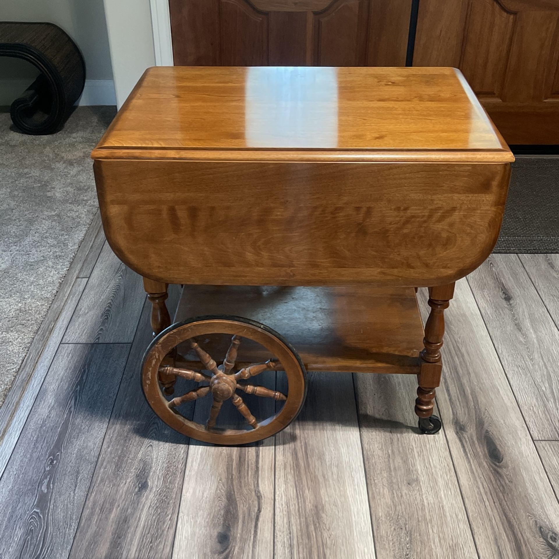 Vintage cart bar maple colonial Early American drop leaf bar cart tea one drawer