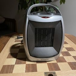 Plug In Space Heater, Like New 