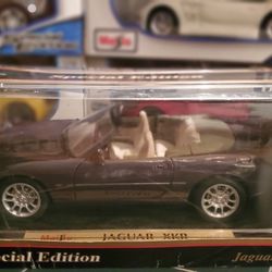 Maisto 1/18 Jaguar XKS