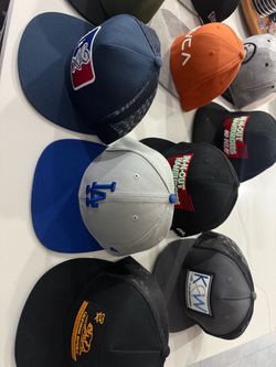 *11 Snap back hats! Lightly used to brand new!* Take them all for $25!!