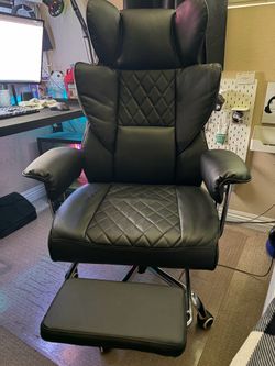 Executive Office Chair - Lightly Used