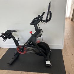 Peloton Bike