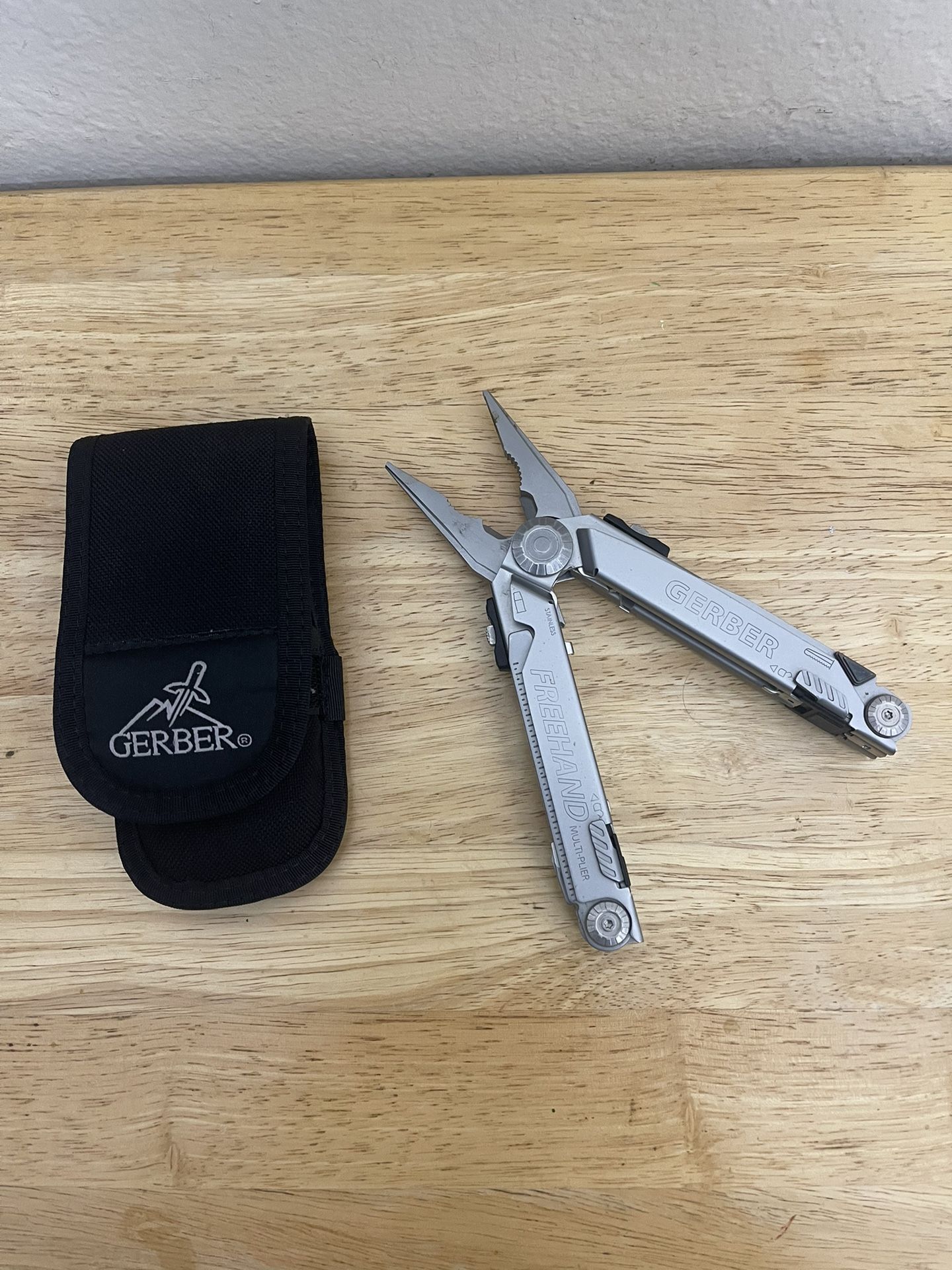 Gerber Freehand Multi Tool