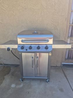 Char-boil performance 4 burner, with side burner