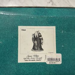 WDCC Walt Disney Classic Collection Take The Apple Dearie