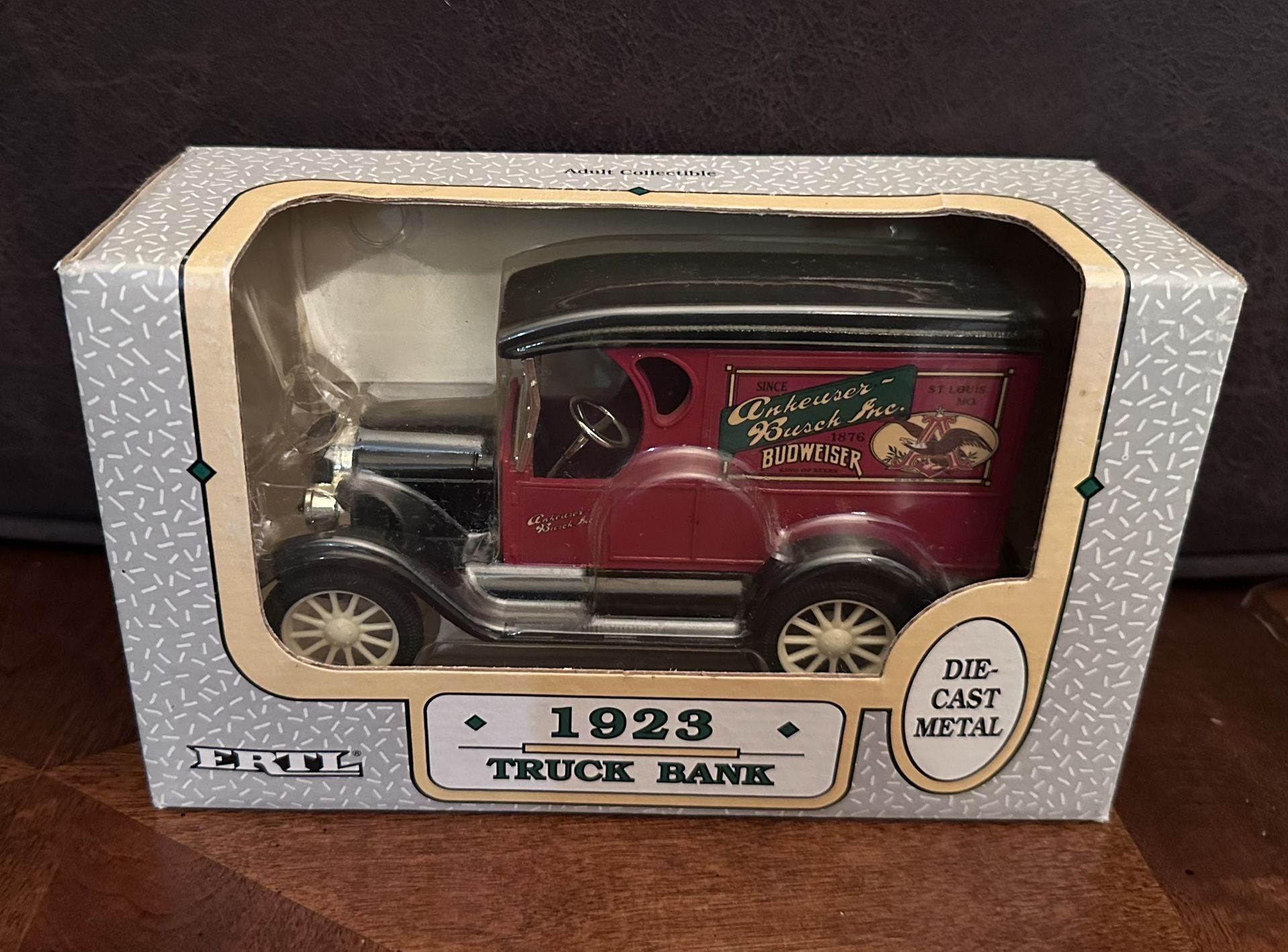Ertl 1923 Anheuser Busch Delivery Truck Bank 1/25 DieCast New in Box