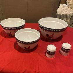 International table Works ELL’s  rooster Ceramic Mix Bowls. Bob Timberlake Collection.