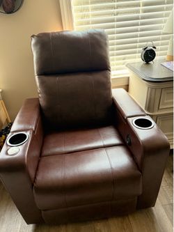 2 Brown Recliners