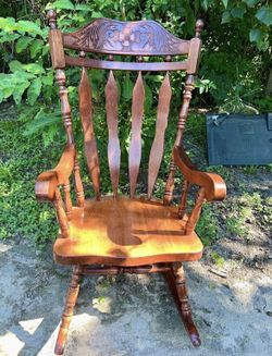 Gorgeous Rocking Chair 