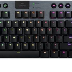 Logitech g915 TKL Keyboard (wireless)