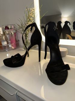 Forever 21 Black Suede Formal Heels 