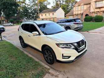2017 Nissan Rogue SL Excellent Condition Clean!!! $12,900 obo pilot crv rav4 4Runner pathfinder