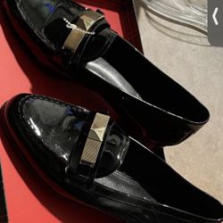 Michael Kors Shiny Black Patent Loafers my price is flexible. Shoot me a offer.