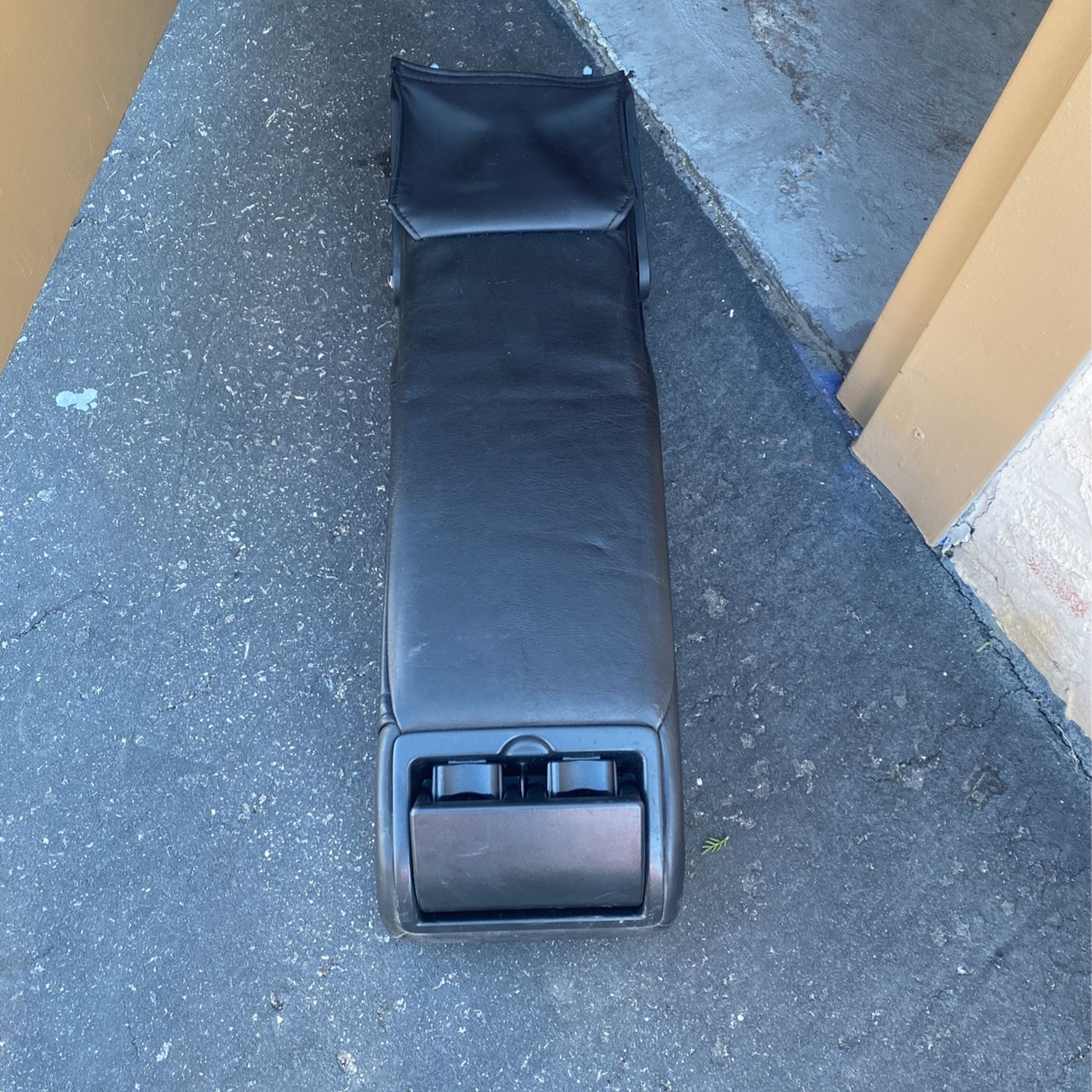Infiniti center console for Sale in Oceanside, CA OfferUp
