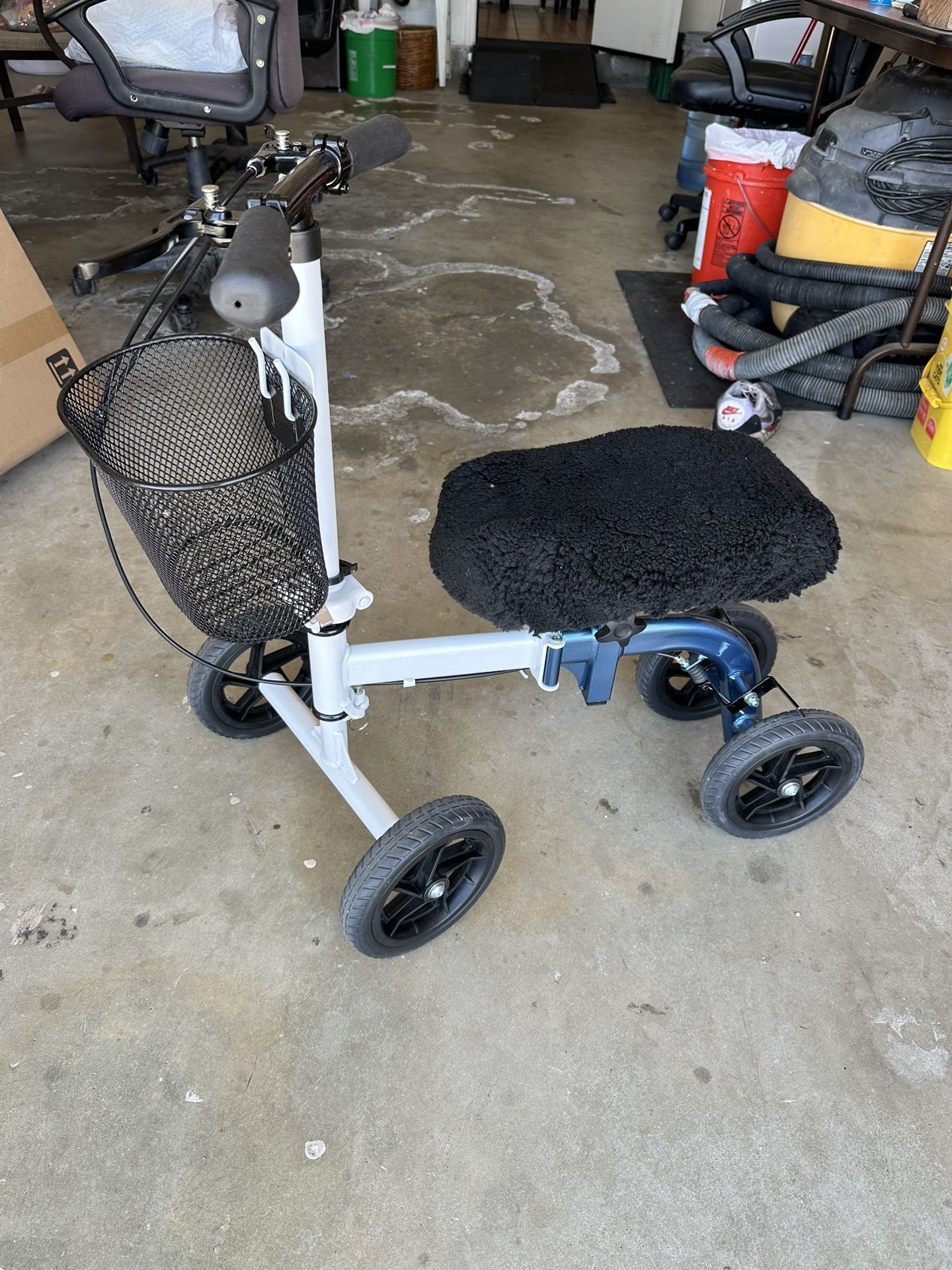 Knee Scooter