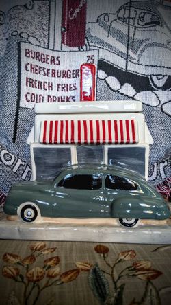 2007 Commemorative In n Out Cookie Jar
