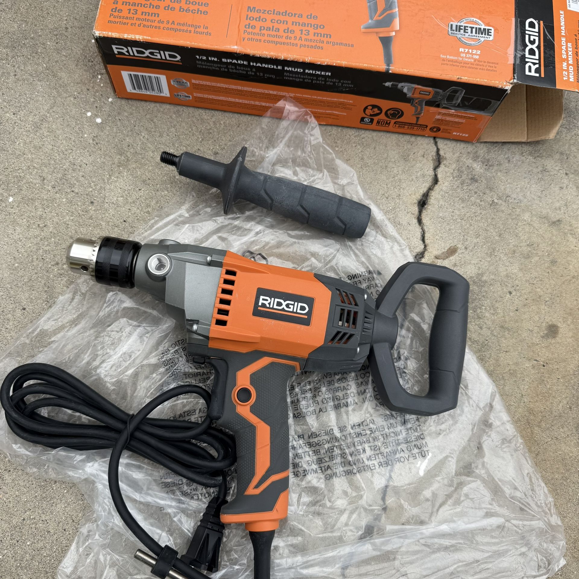 RIGID 9 Amp Corded 1/2 in. Spade Handle Mud Mixer