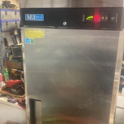 Commercial freezer