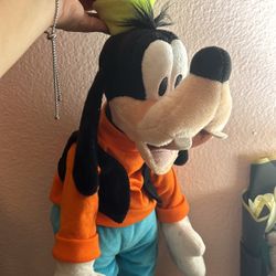 Goofy Plush Disney 