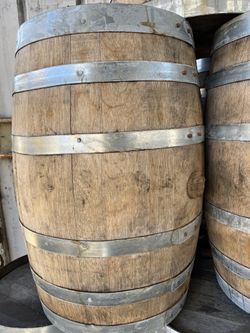 15 Gal Whiskey Barrel 🍇