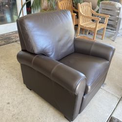 LEATHER RECLINER SOFA 