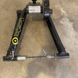CycleOps Mag Trainer / Stationary Bike