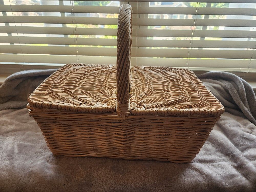 Wicker Picnic Basket