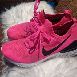 Nike Pink W Training Shoes