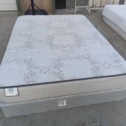 Used Sealy Queen Mattress And Box Spring 